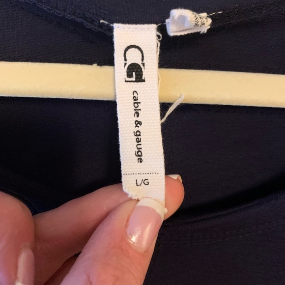 Cable & Gauge , Womens Top, Front Two-Pockets, Blue, Large,Good Condition - Picture 6 of 7